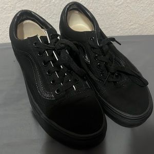 Barely worn, men size 4.5 women size 6.0